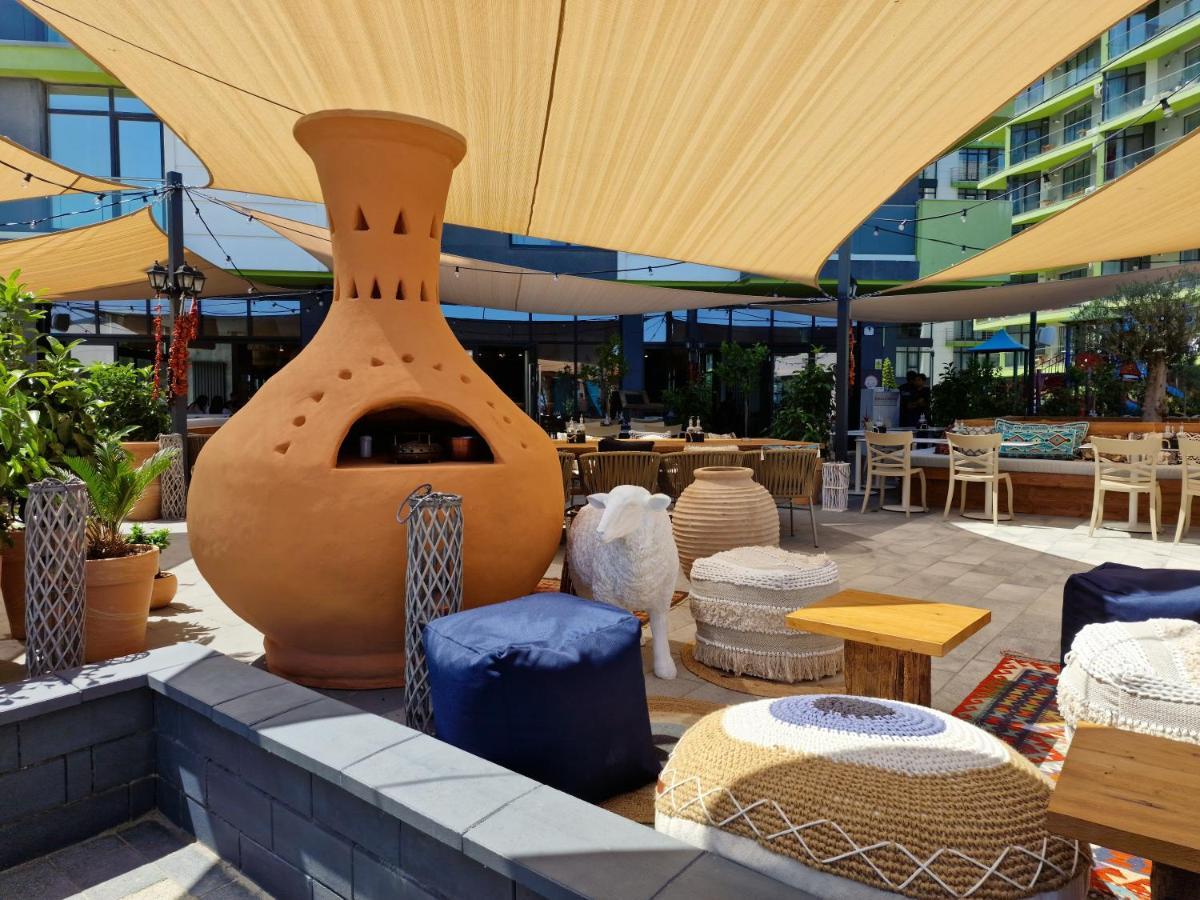 Royale Sundance Studio 7 Beach Spa & Pool Mamaia Nord Exteriér fotografie