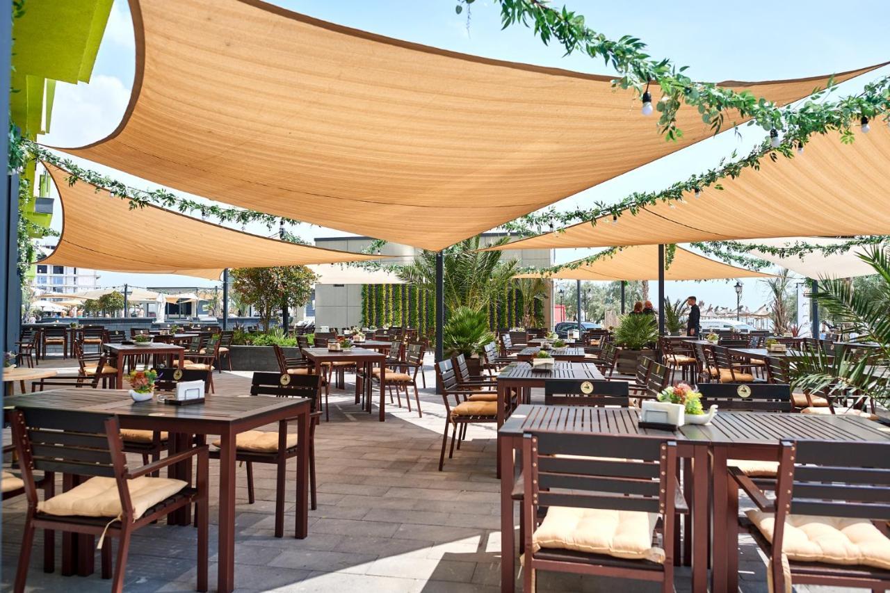 Royale Sundance Studio 7 Beach Spa & Pool Mamaia Nord Exteriér fotografie